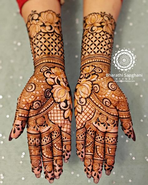 Lotus Motif Mehendi Designs For  Every Bride   #bride #indianbride #wedding #indianwedding #weddinginspiration #wedphotoinspiration #indianbride  #mehndi #shaadisaga #bridal #bridalgoals #weddinggoals #indianweddingoutfit #floral #mehndidesignssimple #bridalmehndi Indian Henna Designs, Mehandhi Designs, Rajasthani Mehndi Designs, Indian Mehndi Designs, Mehndi Designs 2018, Bridal Mehendi Designs Hands, Bridal Henna Designs, Full Mehndi Designs, Stylish Mehndi