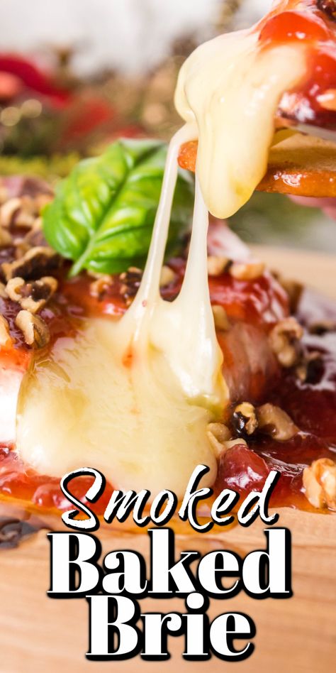 Smoked Brie Recipe, Brie Cheese Recipes, Melted Brie, Baked Brie Recipe, Cheesy Sandwich, Baked Brie Recipes, Bbq Appetizers, Brie Appetizer, Brie Recipes