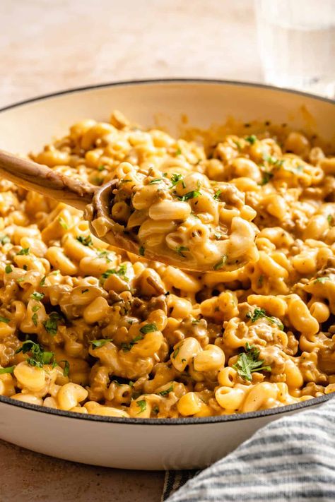 One-Pot Hamburger Helper - The Defined Dish - Recipes Healthy Hamburger, The Defined Dish, Hamburger Helper Recipes, Defined Dish, Hamburger Helper, Cooking Dinner, One Pot Meals, Dinner Time, One Pot