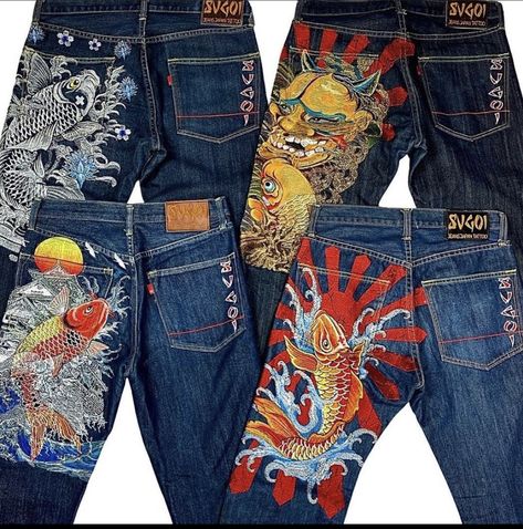 Jeans Embroidered, Concept Clothing, Fits Clothes, Mens Outfit Inspiration, 2000s Fashion Outfits, Costume Shop, Streetwear Men Outfits, Embroidered Denim, Pants Design