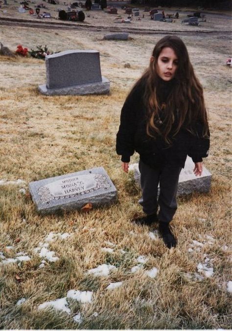 Crystal Castles, Cemetery