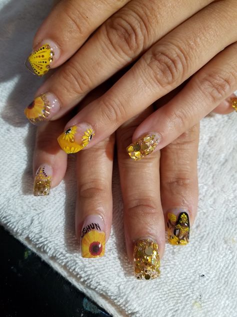 Oshun Oshun Nails, Nails Star, Stars Nails, Inspired Nails, Star Nails, Make Me Up, Mani Pedi, Nails Nails, Nail Designs