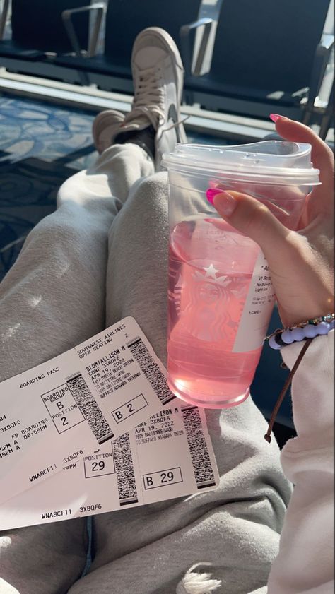 Starbucks , trendy nails , Nike blazers , airport , travel Airports Pics Ideas, Picture Poses Travel, Starbucks Airport Aesthetic, Plane Airport Aesthetic, Airport Inspo Photos, Plane Photos Aesthetic, Airport Pics Instagram, Aeroport Photo Ideas, Photos At Airport