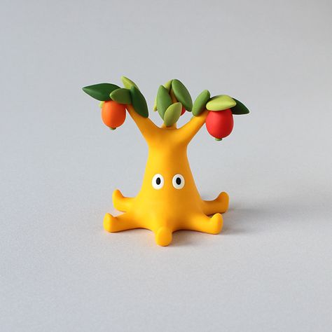 KUNTON on Behance Toys Design, Art Toys Design, Toy Design, Clay Art Projects, Vinyl Toys, Mascot Design, Handmade Clay, Designer Toys, 3d Characters