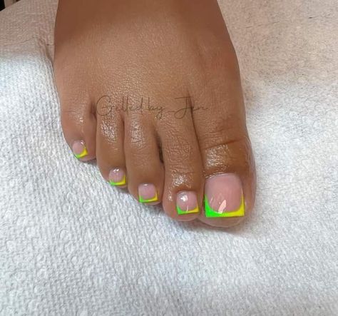 Summer French Tip Pedicure, Neon Toe Nails Summer, Gel Pedicure Ideas Summer, Green Acrylic Toes, Color French Tip Toes, Orange French Tip Toes, Nail And Toes Matching Ideas Summer, Acrylic Toes French Tip, Acrylic Toes Black Women