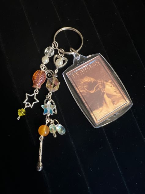 Keychains , Beads Taylor Swift Keychain, Keychains Beads, Keychain Beads, Craft Board, Outdoor Decor Backyard, Bracelet Ideas, Etsy Business, Diy Keychain, Cute Diys