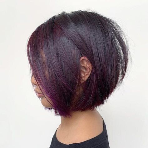 Short Textured Hair, Stacked Bob Hairstyles, Stacked Bob Haircut, Short Curly Haircuts, Brown Hairstyles, Classic Hairstyles, Midlength Haircuts, Classic Brown, Short Bob Haircuts