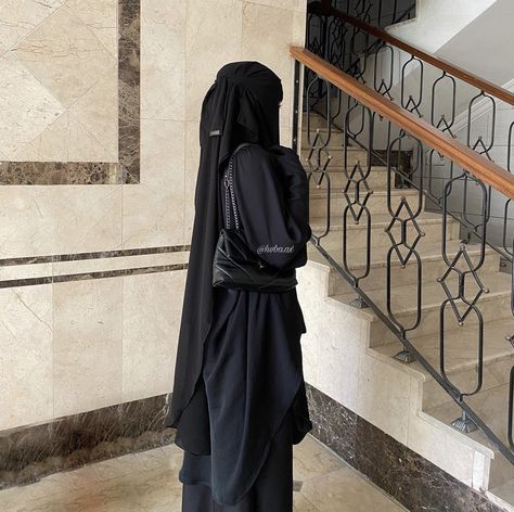 Niqab Fashion Style, Niqab Outfit, Niqab Aesthetic, Niqabi Girl, Islamic Modest Fashion, Islamic Fashion Dresses, Hijab Designs, Niqab Fashion, Modesty Outfits