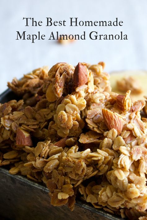 Simple Granola Recipe, Maple Granola Recipe, Quick Oat Recipes, Almond Granola Recipe, Simple Granola, Healthy Homemade Granola Recipe, Granola Homemade, Grocery Store Shelves, Easy Granola Recipe