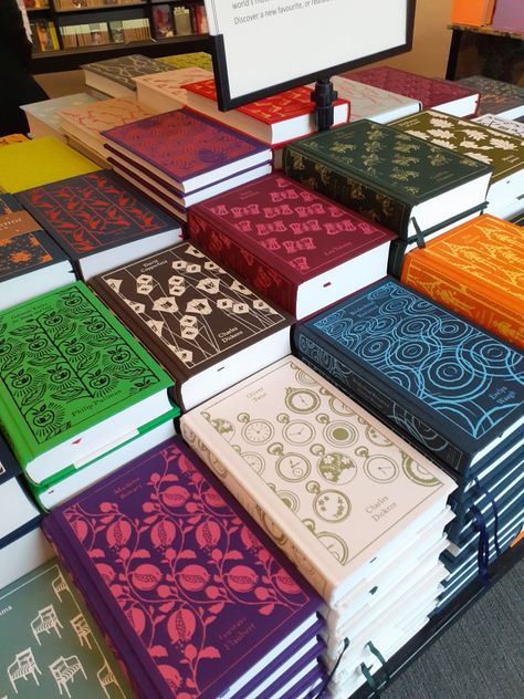 Beautiful Book Covers Classics, Puffin Clothbound Classics, Penguin Clothbound Classics Aesthetic, Penguin Classics Clothbound, Clothbound Books, Rebound Books, Rainbow Fairy Books, Classical Books, Penguin Clothbound