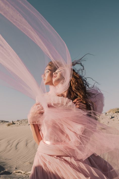 PINK | Palm Springs Fashion Editorial - jordanzobrist.com Pink Palm Springs, Palm Springs Fashion, Nature Editorial, Commercial Modeling, Pastel Photography, Pink Photography, Dreamy Photography, Make Up Artist, Fashion Photography Editorial