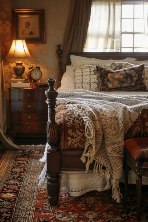 Antique Bedroom Decor, Antique Bedroom, Cottage Bedroom, Aesthetic Home, Decoration Inspiration, Dream House Interior, Room Inspiration Bedroom, Bedroom Aesthetic, Dream House Decor