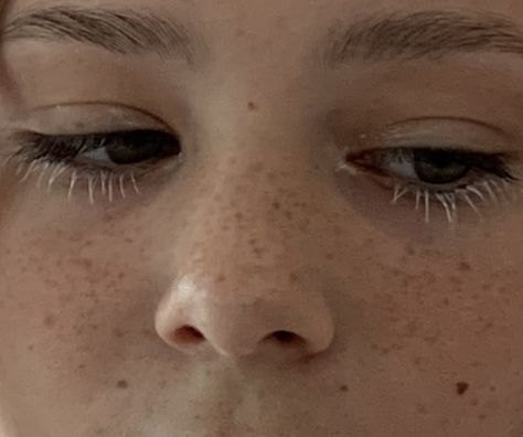 Nose Freckles Natural, Light Freckles On Nose Aesthetic, Freckles Aesthetic Faceless, Freckles Across Nose, Subtle Freckles, Alia Core, Nose Freckles, Draw Nose, Nose Drawing