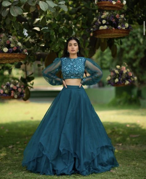 Designing Dress, Wedding Blouses, Fashion Outfits Ideas, Function Dresses, Simple Lehenga, Long Frock Designs, Long Gown Design, Wedding Lehenga Designs, Simple Frocks