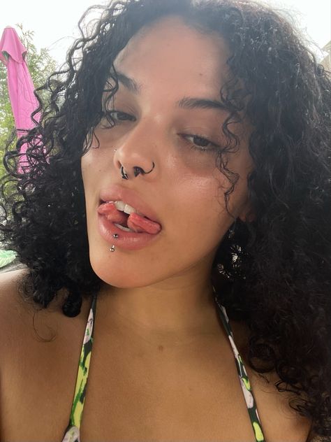 Split tongue Pretzel Dog, Split Tongue, Double Tongue Piercing, Tattoed Women, Face Piercings, Cool Piercings, Under The Knife, Tongue Piercing, Body Piercings