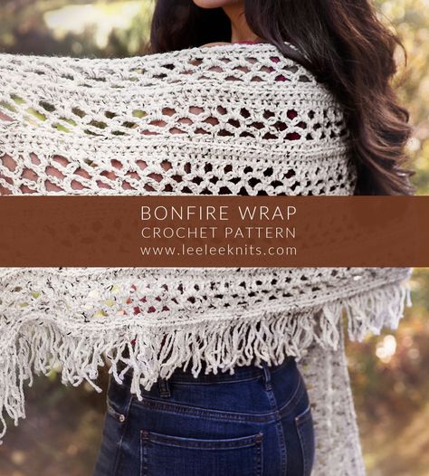 Bonfire Wrap Crochet Pattern - Leelee Knits Chunky Crochet Throw Pattern, Chunky Crochet Throw, Wrap Crochet Pattern, Crocheted Shawls, Bandeau Au Crochet, Crochet Wrap Pattern, Crochet Throw Pattern, Crochet Scarfs, Knit Scarves