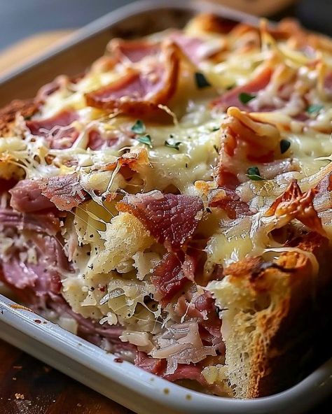 Cooking Taste | Classic Hearty Reuben Bake: | Facebook Shredded Corned Beef, Reuben Bake, Rye Bread, Dinner Food, Corned Beef, 1 Pound, Rye, Sandwiches, Dinner Recipes