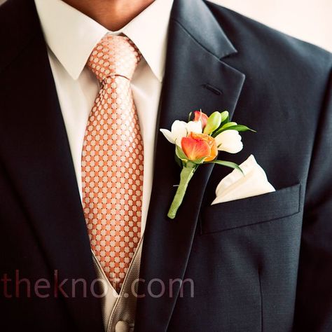 Spray Roses Boutonniere, White Boutonniere, Plan My Wedding, Boutonniere Wedding, Orange Wedding, Groom Attire, Groom Style, Groom And Groomsmen, Free Wedding