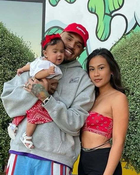 Brown Pics, Chris Brown Daughter, Chris Brown Funny, Fall Baddie, Chris Brown X, Chris Brown Pictures, Breezy Chris Brown, Black Men Street Fashion, Men Street Fashion