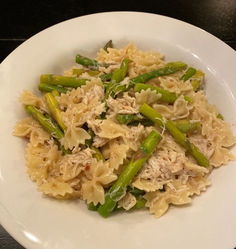 Back in the day, my family used to patronize a neighborhood restaurant that had the most incredible pasta dishes. One of my favorites was their crab pasta. I’m not sure what reminded me or inspired me to try and replicat... Low Sodium Recipes Heart, Pasta With Asparagus, Kidney Friendly Recipes Renal Diet, Healthy Kidney Diet, Heart Healthy Recipes Low Sodium, Low Salt Recipes, Crab Pasta, Kidney Friendly Foods, Low Sodium Diet