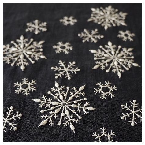 Yumiko Higuchi, Snowflake Embroidery, Sashiko Embroidery, Hardanger Embroidery, Pola Sulam, Japanese Embroidery, Handwork Embroidery Design, 자수 디자인, Sewing Embroidery Designs