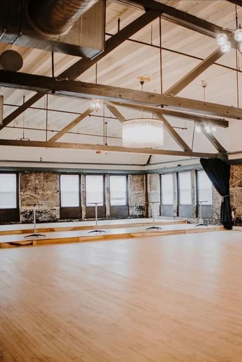 Inside of Fariss Events wedding venue. Hardwood floors, brick walls, and exposed beams on the ceiling. Brick Wedding Venue, Birch Floors, Tampa Wedding Venue, Orlando Wedding Venues, Outside Catering, Built In Bar, Florida Wedding Venues, Tampa Wedding, Modern Couch