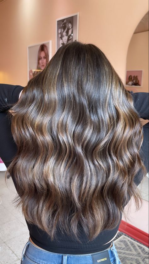 Low contrast, low maintenance, dimensional brunette balayage! Dimensional Brunette Balayage, Dimensional Brunette, Brown Hair Looks, Hair Color Caramel, Brunette Balayage, Caramel Hair, Balayage Brunette, Brunette Hair, Low Maintenance