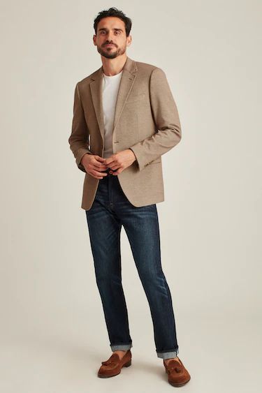 Men’s Blazer With Jeans, Business Casual Outfits For Big Men, Jeans And Blazer Outfit Men, Mens Casual Blazer Outfit, Green Blazer Outfit Men, Khaki Blazer Outfit, Blazer With Jeans Men, Brown Blazer Men, Arthur Kulkov