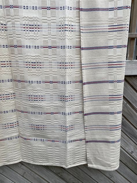 Swedish Crafts, Scandinavian Curtains, Woven Textiles, Yellow Curtains, Weaving Ideas, Vintage Curtains, Antique Kitchen, City Illustration, Traditional Weaving