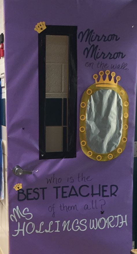 Teacher appreciation door decoration. Disney loving teacher. Teacher Of The Year Door Decorations, Disney Teacher Appreciation Week Door, Disney Doors Classroom, Snow White Classroom Door, Teacher Appreciation Disney Theme, Snow White Bulletin Board, Disney Teacher Door Decorations, Disney Themed Door Decorations, Disney Homecoming Decorations