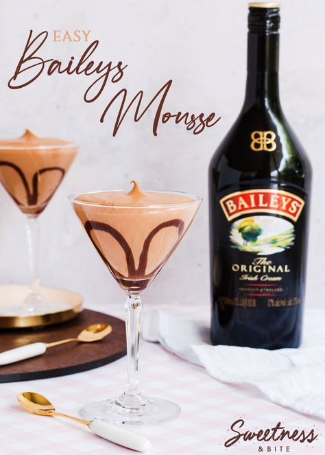 Baileys Mousse Cake, Irish Cream Mousse, Easy Baileys Chocolate Mousse, Baileys Mousse Recipes, Baileys Dessert Recipes Easy, Desserts With Baileys, Baileys Chocolate Mousse Recipe, Baileys Chocolate Mousse, Baileys Mousse