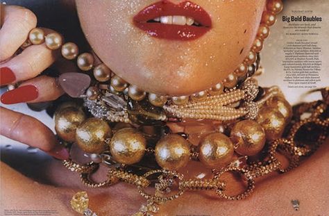 Hyper-realistic Fashion Paintings by Marilyn Minter | Amusing Planet Marylin Minter, Uk Icon, Marilyn Minter, Mode Dope, 7 Deadly Sins, Chunky Jewelry, Fashion Painting, Grace Kelly, Female Artists