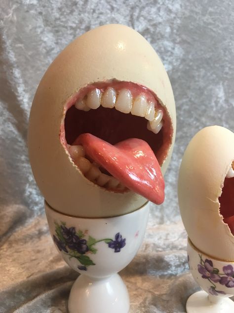 Egg Sculpture Ideas, Weird Sculptures Clay, Weird Clay Sculpture, Weird Clay Art, Uncomfortable Art, Creepy Clay Art, Weird Sculptures, Inside Mouth, Arte Peculiar