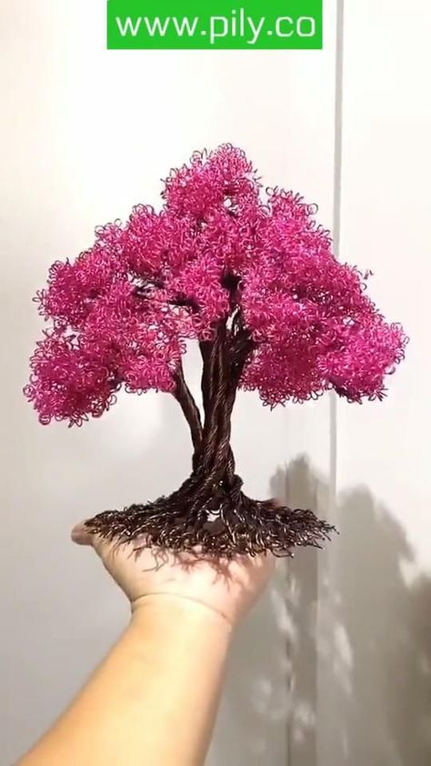 Drátěná Socha, Sculptures Sur Fil, Wire Bonsai Tree, Copper Wire Crafts, Wire Bonsai, Copper Wire Art, Wire Art Sculpture, Fleurs Diy, Wire Tree Sculpture