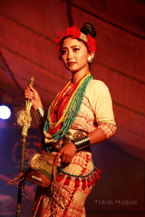 Arunachal Pradesh Traditional Dress, Nyishi Tribe, Tribe Fashion, Fashion Show Dresses, Arunachal Pradesh, Indian People, Traditional Indian Dress, States Of India, Traditional Dance