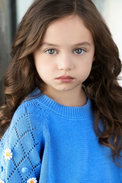 School Headshots, Kid Headshots, Kids Headshots, Pageant Headshots Kids, Personality Portraits Kids, Child Face Claims Girl, Kids Headshots For Acting, Girl Pony, Studio Headshots