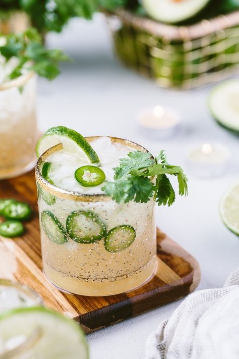 Mexican Cocktails, Jalapeno Margarita, Citrus Cocktails, Gin Fizz, Chocolate Caliente, Coffee Cocktails, Silvester Party, Margarita Recipes, Daiquiri