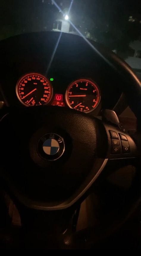 Bmw Night Snap, Bmw Snap Night, Car Driving Video Night India, Car Night Snap, Bmw Snap, Insta Snap, Biker Love, Instagram Creative Ideas, Boy Car