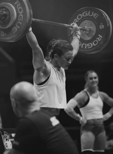 Tia Clair Toomey, Weightlifting Women, Crossfit Inspiration, Fitness Vision Board, Crossfit Women, Weight Lifting Women, Muscle Women, Gym Motivation, Weight Lifting