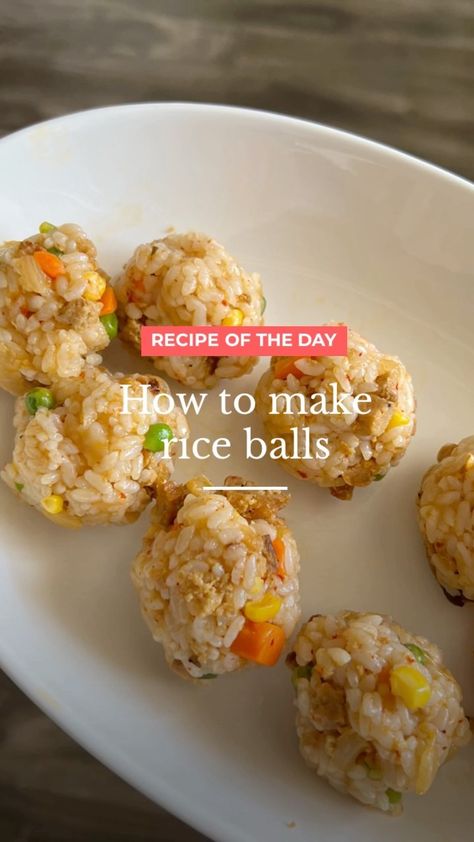 Rice Balls With Ground Beef, Rice Balls For Baby, Blw Rice Balls, Rice Ball Shaker Recipes, Fried Rice Ball, Toddler Rice Balls, How To Make Rice Balls Recipes, Shrimp Rice Balls, Sticky Rice Balls Recipe