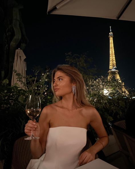 she sparkles | Instagram Paris Aesthetic Night, Grace Foley, Night Out In Paris, Aesthetic Holiday, Travel 2024, 2024 Vision Board, Paris Girl, Clubbing Aesthetic, Aesthetic Fonts