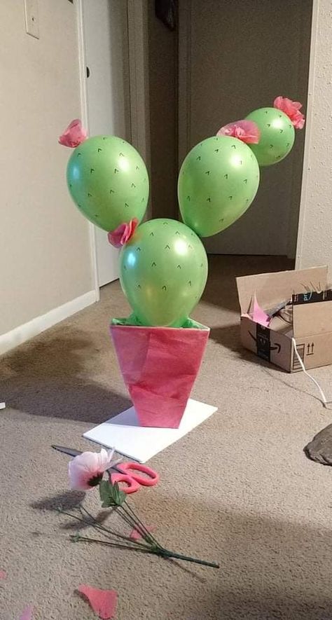 Balloon Cactus Cinco Party, Cactus Balloon, Huge Balloons, Piñata Ideas, Couples Bridal Shower, Prickly Pear Cactus, 5 De Mayo, Valentines Party, Balloon Arch