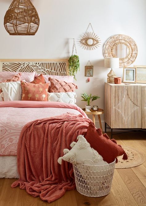 🍮 Boho Chique, Dorm Room Inspiration, Redecorate Bedroom, Boho Room, Teen Bedroom Decor, Room Makeover Inspiration, Boho Home, Cozy Room, Room Inspiration Bedroom