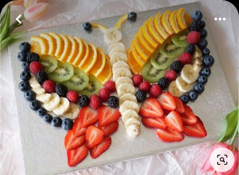 Kids Fruit Platter, Butterfly Fruit Platter, Fruit Platter Ideas For Kids, Fruit Platter For Kids, Butterfly Party Food, فاصوليا بيضاء, Fruit For Kids, Butterfly Fruit, Fruit Butterfly