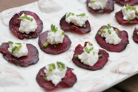 Beet and Goat Cheese Bites Cheese Appetizer Recipes, Goat Cheese Recipes Appetizers, Goat Cheese Bites, Beet Goat Cheese, Eggplant Meatballs, Goat Cheese Appetizer, Beet And Goat Cheese, High Potassium, Vegan Eggplant