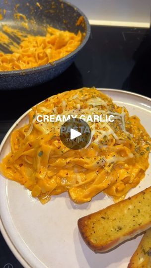 Garlic Pasta Recipe, Creamy Garlic Pasta, Babybel Cheese, Meat Free Recipes, Small Tub, Double Cream, Garlic Pasta, Yummy Pasta Recipes, Healthy Pasta Recipes