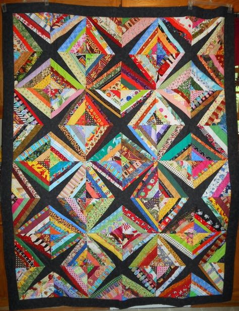 Creating A String Quilt           String Quilts have a long tradition. Since they use small strips (strings) of fabric, they are a good ... Crumb Quilting, Quilt Wedding, Scrap Quilting, Asian Quilts, Web Ideas, Crumb Quilt, String Quilt, Quilt Modern, Tie Quilt