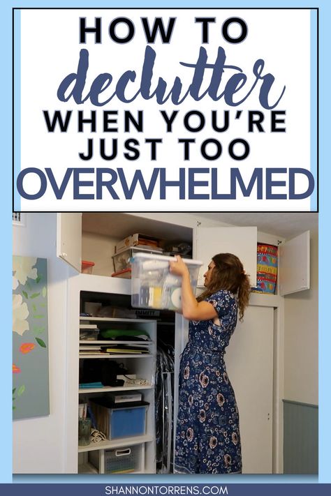 how to declutter when you're too overwhelmed Declutter Checklist, Decluttering Inspiration, How To Declutter, Organized Mom, Simplifying Life, Organization Planning, Declutter Your Home, Free Space, Tidy Up