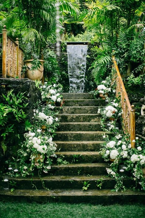 Jungle Wedding Theme, Haiku Mill Wedding, Haiku Mill, Jungle Wedding, Wedding Venues Hawaii, Mill Wedding, Garden Wedding Venue, Destination Wedding Locations, Luxury Wedding Venues