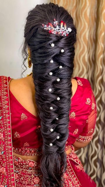 Hair Styles For Bridal Shower Hairstyles, Bridal Plates Hairstyle Indian, South Indian Messy Braid, Massy Choti Hairstyle, Kondai Hairstyle, Hairstyles Practice, Hair Cuts For Fine Hair, Indian Wedding Shoot, Trendy Bridal Hairstyles